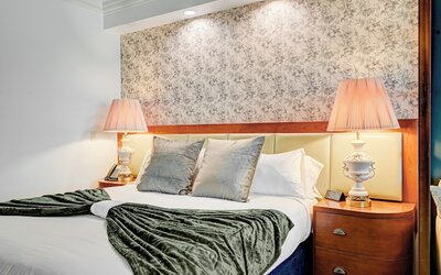 Vintage Lair at Signature