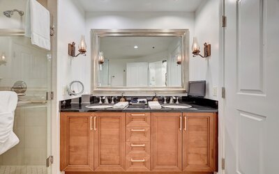 Vintage Lair at Signature