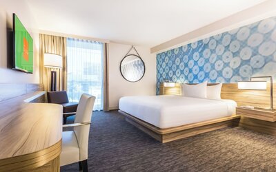 The LINQ Hotel & Casino – A Caesars Rewards Destination