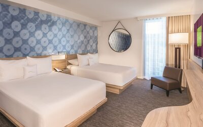 The LINQ Hotel & Casino – A Caesars Rewards Destination