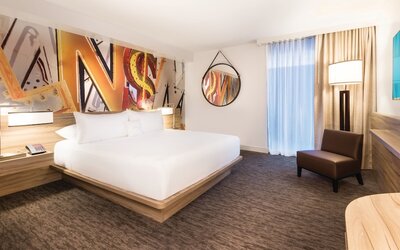 The LINQ Hotel & Casino – A Caesars Rewards Destination
