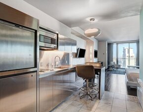 Palms Place - Strip View - High floor