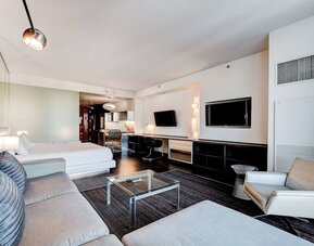 Palms Place - Strip View - High floor