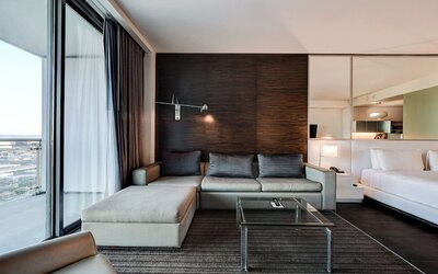 Palms Place - Strip View - High floor