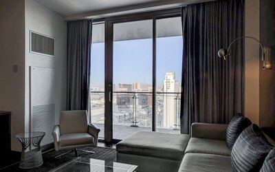 Palms Place - Strip View - High floor