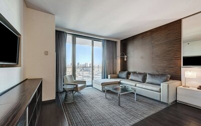 Palms Place - Strip View - High floor