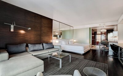 Palms Place - Strip View - High floor
