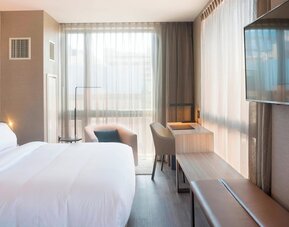 AC Hotel by Marriott Boston Downtown