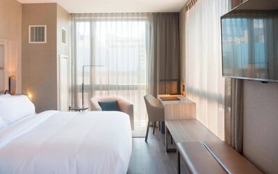 AC Hotel by Marriott Boston Downtown