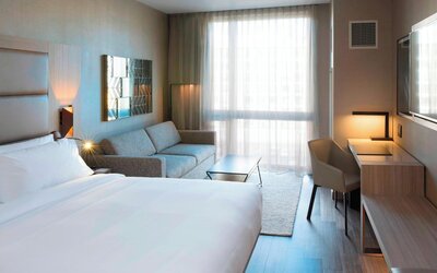 AC Hotel by Marriott Boston Downtown