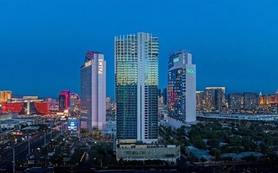 Palms Place - Strip View - High floor