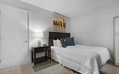 Global Luxury Suites at The White House