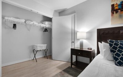 Global Luxury Suites at The White House