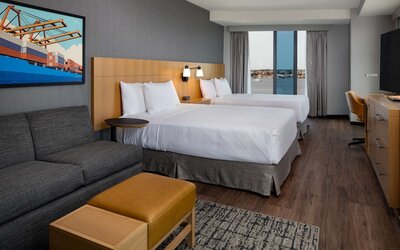 Hyatt Place Boston/Seaport District