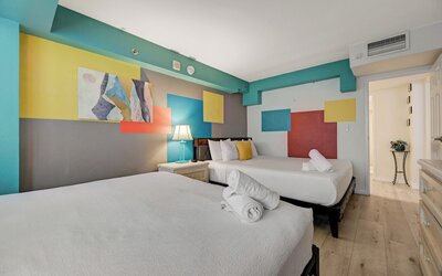 Stay Together Suites | Center Strip PH