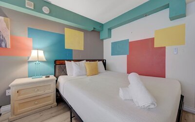 Stay Together Suites | Center Strip PH