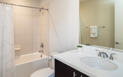 Global Luxury Suites at The White House