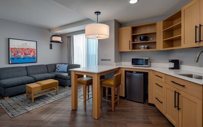 Hyatt Place Boston/Seaport District