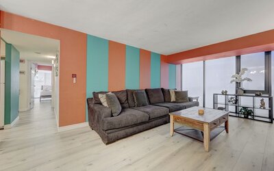 Stay Together Suites | Center Strip PH