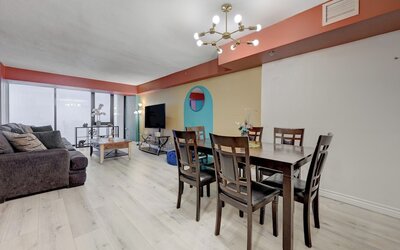 Stay Together Suites | Center Strip PH