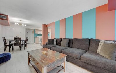 Stay Together Suites | Center Strip PH