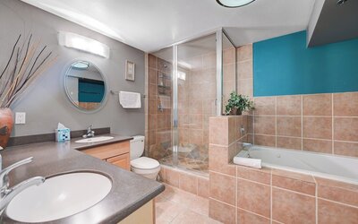 Stay Together Suites | Center Strip PH