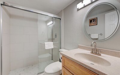 Stay Together Suites | Center Strip PH