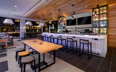 Hyatt Place Boston/Seaport District