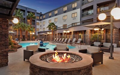 Courtyard By Marriott Las Vegas Stadium Area