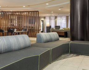 Courtyard By Marriott Las Vegas Stadium Area