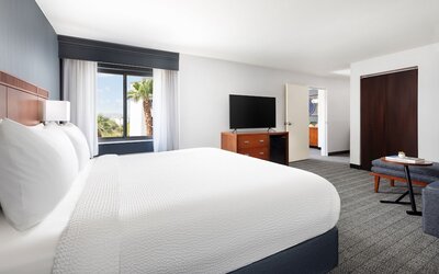 Courtyard By Marriott Las Vegas Stadium Area