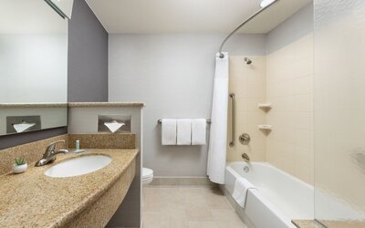 Courtyard By Marriott Las Vegas Stadium Area