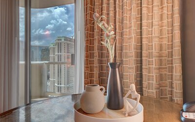 Studio 25 HIGH FLR MGM Signature Balcony