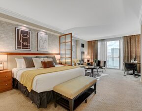 Studio 25 HIGH FLR MGM Signature Balcony