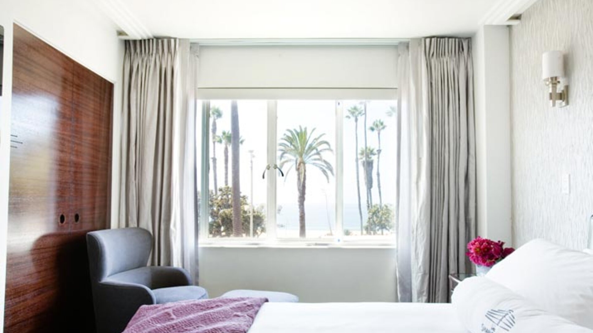 Hotel Shangri-la At The Ocean