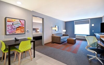 Home2 Suites by Hilton Las Vegas Convention Center