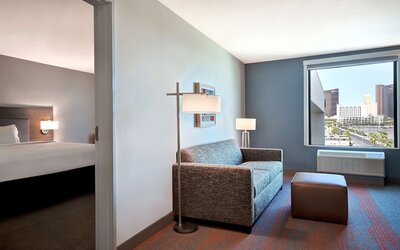 Home2 Suites by Hilton Las Vegas Convention Center