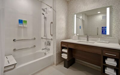 Home2 Suites by Hilton Las Vegas Convention Center