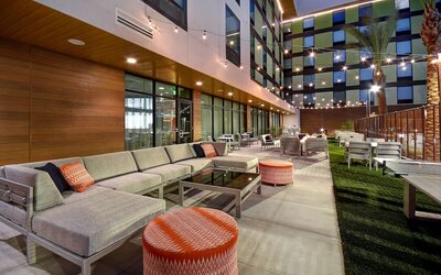 Home2 Suites by Hilton Las Vegas Convention Center