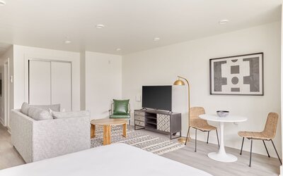 Reside Navy Yard, a Wyndham Residence
