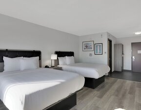 Holiday Inn Express And Suites Washington Dc Noma by IHG