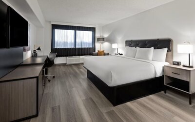 Holiday Inn Express And Suites Washington Dc Noma by IHG