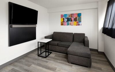 Holiday Inn Express And Suites Washington Dc Noma by IHG