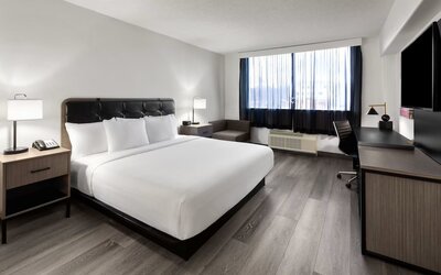 Holiday Inn Express And Suites Washington Dc Noma by IHG
