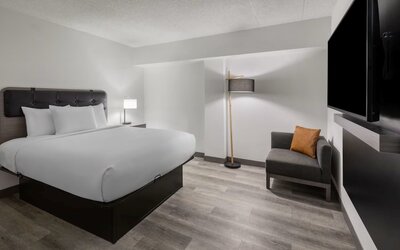Holiday Inn Express And Suites Washington Dc Noma by IHG