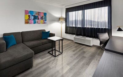 Holiday Inn Express And Suites Washington Dc Noma by IHG