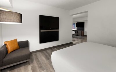 Holiday Inn Express And Suites Washington Dc Noma by IHG