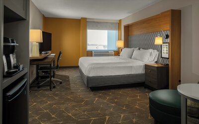 Holiday Inn Boston - Dedham Hotel & Conference Center by IHG