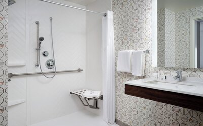 Holiday Inn Boston - Dedham Hotel & Conference Center by IHG