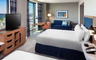 Hampton by Hilton at the Boston Seaport District
